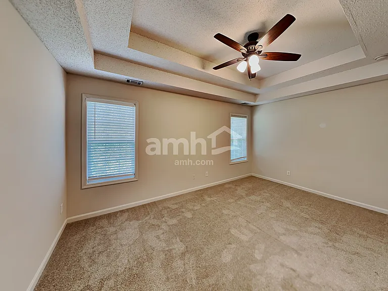 1759 Maxey Ln — Photo 11