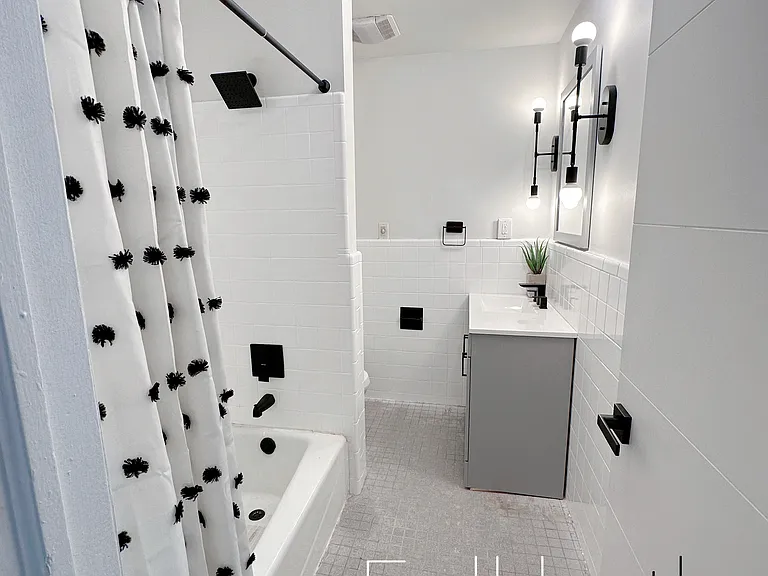 38300 Hixford Pl — Photo 10