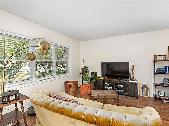 5th image of 1409 NW 66th Ter