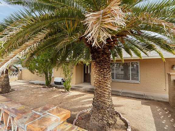 4th image of 3220 W Camino Salero