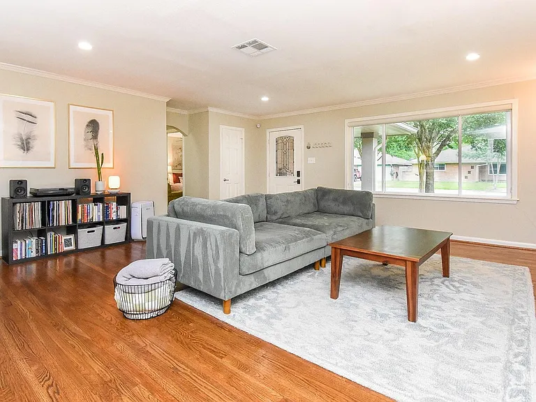 5602 McKnight St — Photo 5
