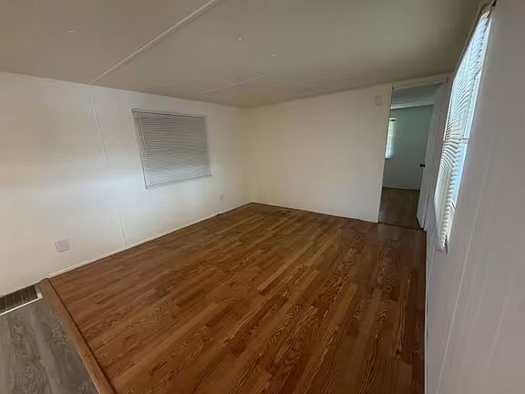 4th image of 33011 Saint Rd #3301