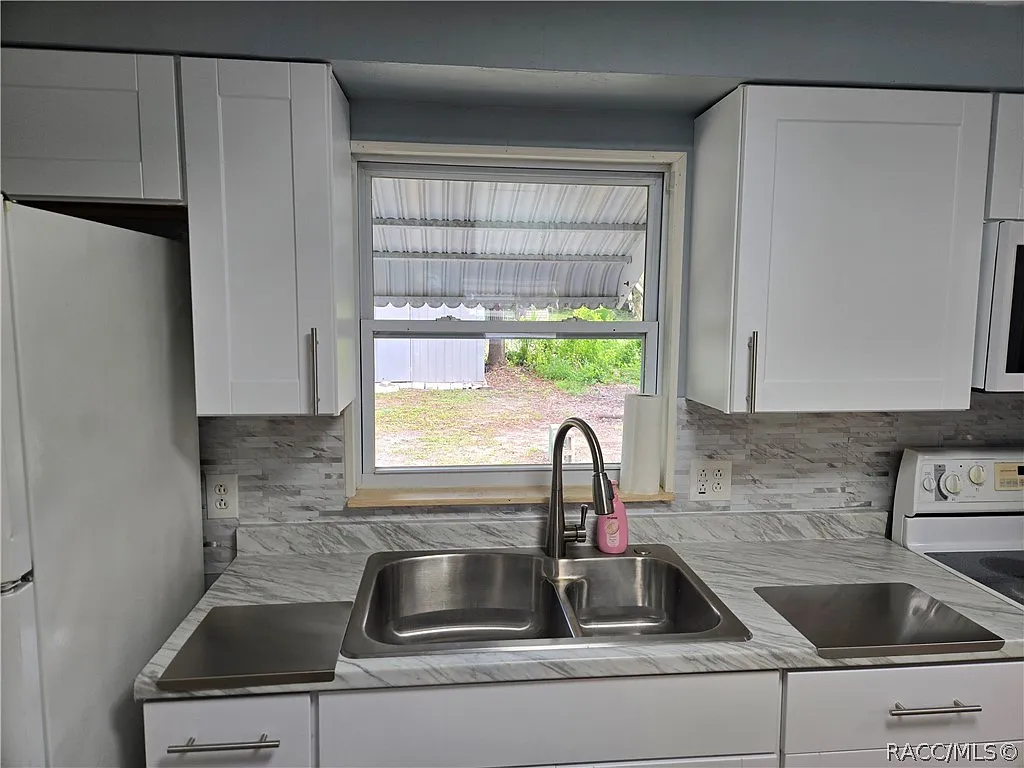 1 bed, 700 sqft, $1,300 — Photo 2
