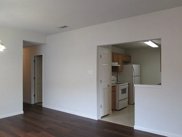 8713 Talyne Chaise Cir — Photo 5