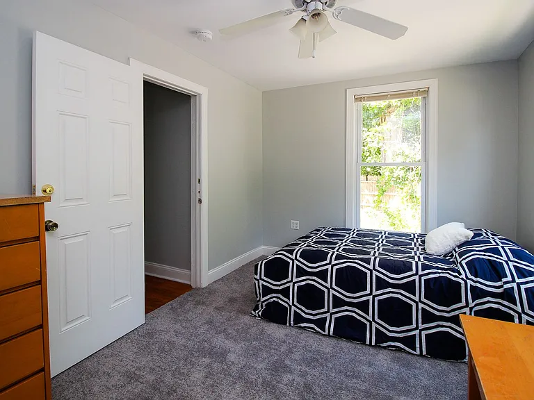 9 Reynolds Ave — Photo 13