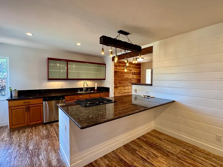 6279 Dixie Dr — Photo 9