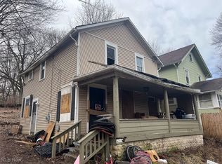 242 Jewett St, Akron, OH 44305
