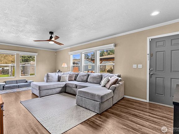 3rd image of 7618 157th Street Ct E #93