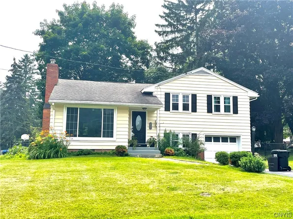 201 Kenny St, Fayetteville, NY 13066