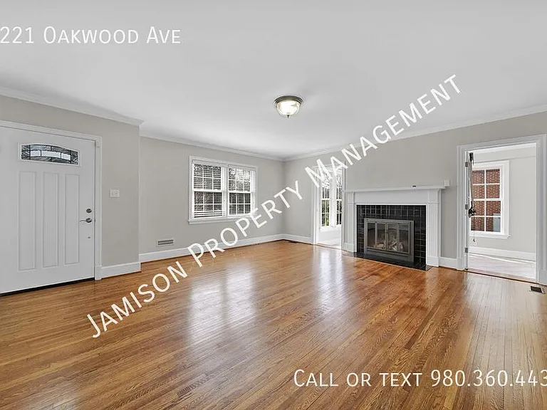 1221 Oakwood Ave — Photo 4