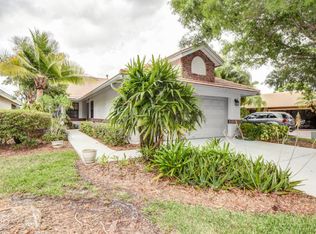 457 SW Jefferson Cir, Port Saint Lucie, FL 34986