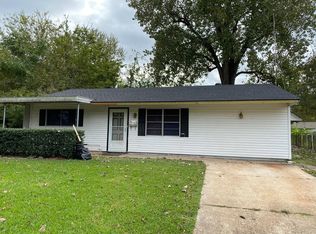 1705 Caney Lake Dr, Bossier City, LA 71112