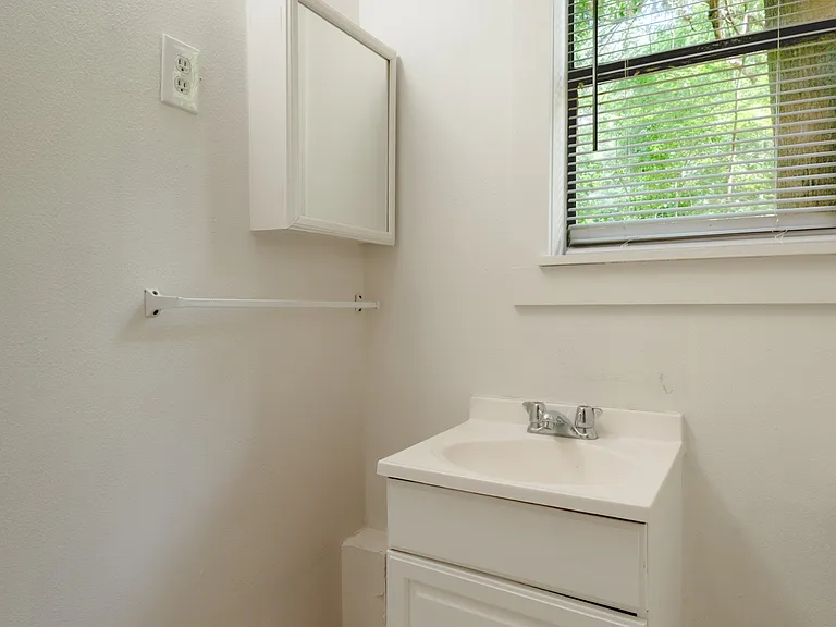 712 Cline St #D — Photo 18