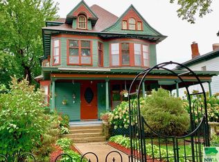 1506 Douglas St, Sioux City, IA 51105