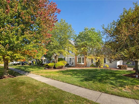 2nd image of 19848 Benwood Ct