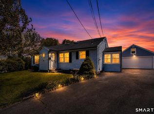 14 Catherine Ct, Milford, CT 06460