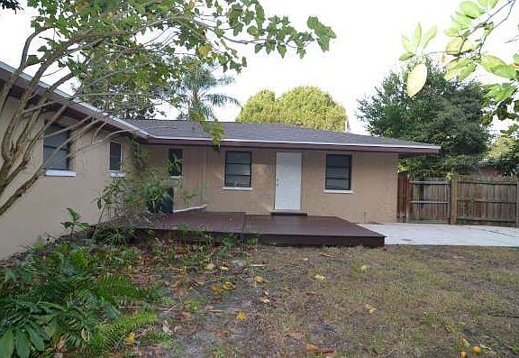 3rd image of 2507 Hillsdale Ave
