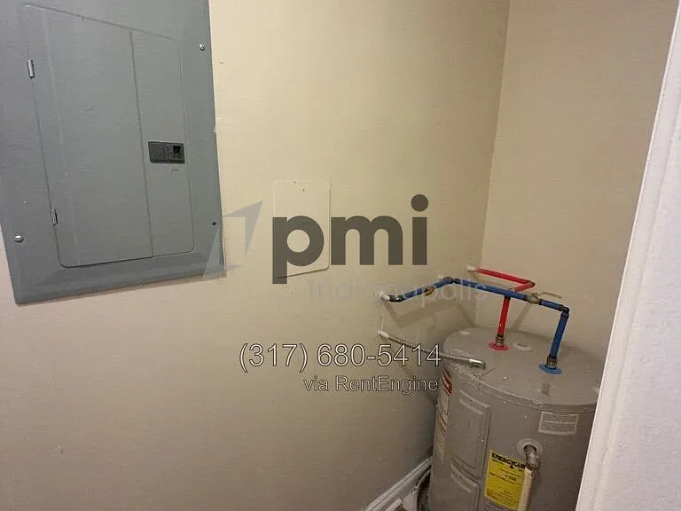Indy Downtown Colonial Apartments — Photo 71