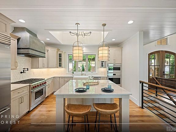 4th image of 187 Windemere Drive