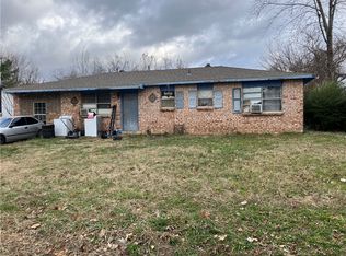 1403 W Bishop Dr, Rogers, AR 72756