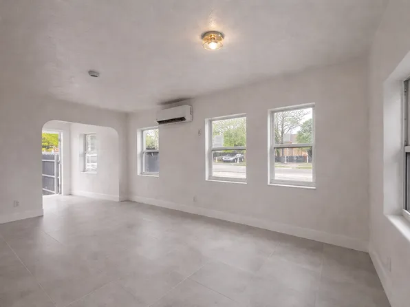 2635 Lincoln St, Hollywood, FL