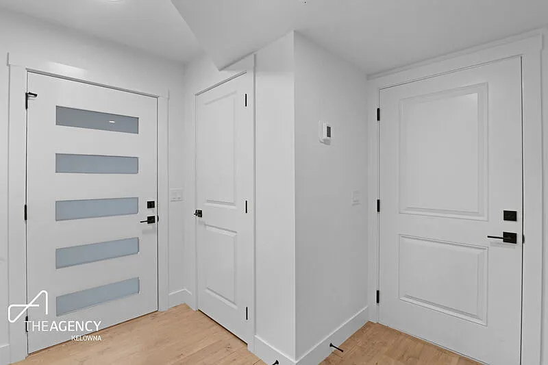 4 bed, 3.5 bath, 2152 sqft, $3,200 — Photo 3