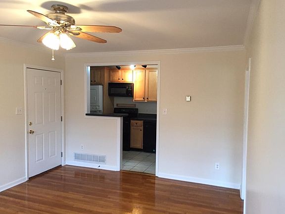 additional view from LR towards Kitchen