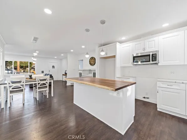 1379 N Summit Ave, Pasadena, CA 91103