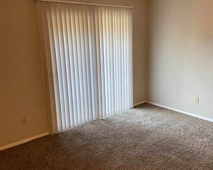 Brandywine Crossing Apartments — Photo 21
