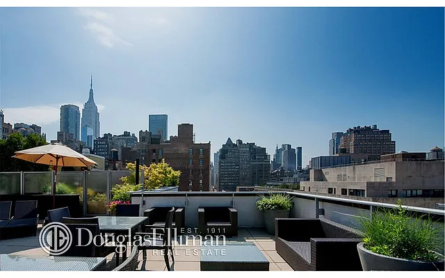 Sold by Douglas Elliman | media 25