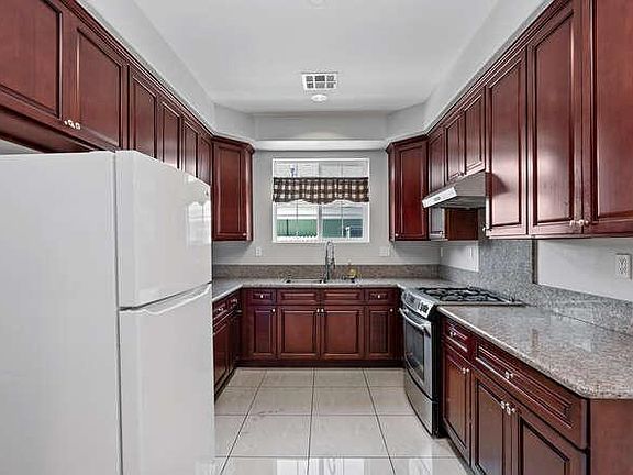 5th image of 2445 N Tamora Ave