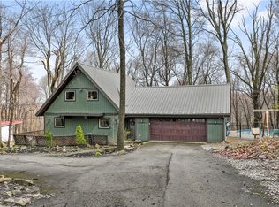 166 Horse Shoe Bend Rd, Acme, PA 15610