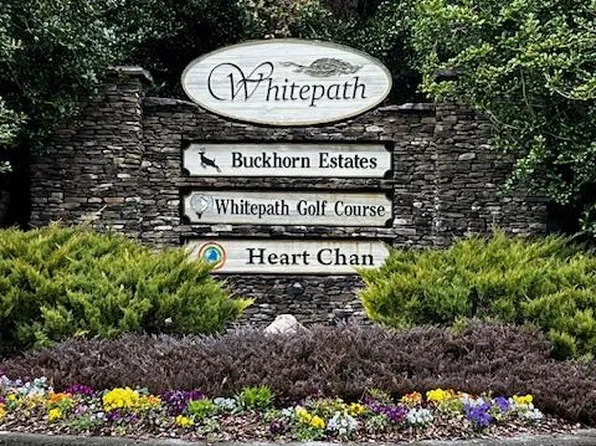 156 Etowah Dr, Ellijay, GA 30540