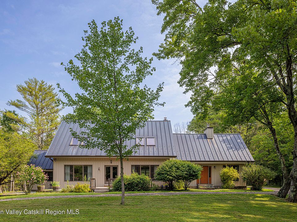 1st image of 115 Bellwood Lane