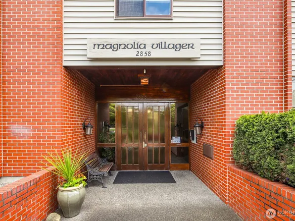 2858 32nd Avenue W #102, Seattle, WA 98199