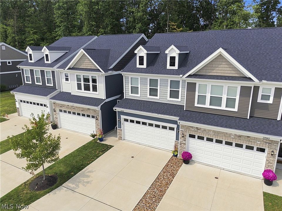 1st image of 27878 Birchwood Ct