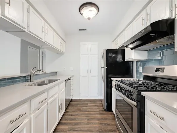 3839 SE Dry Creek Dr #244, Austin, TX 78731