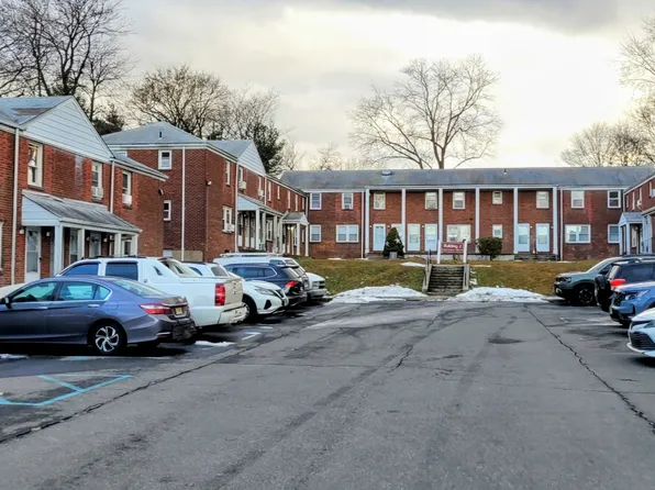 90 Marilyn Pl #S6, Clifton, NJ 07011