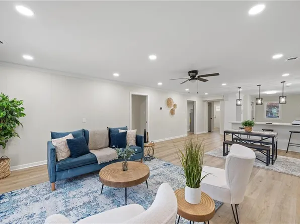 717 Cardover Ave, Chesapeake, VA 23325