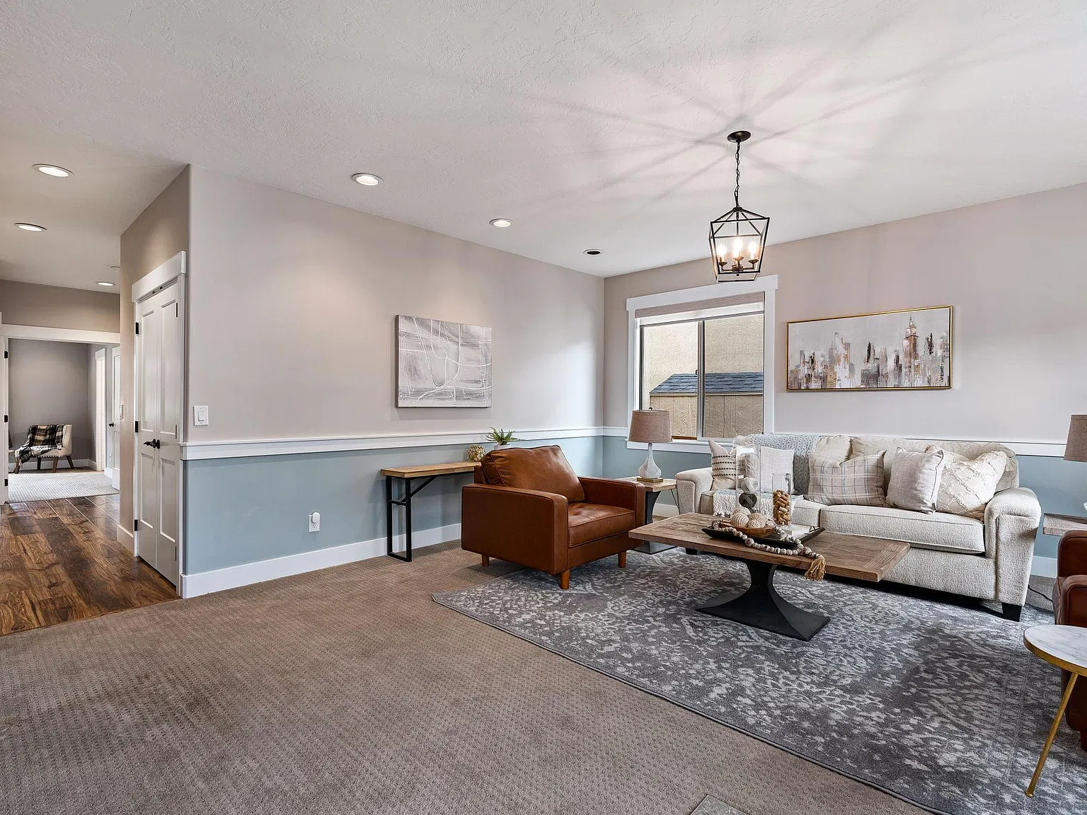 6 bed, 3631 sqft, $3,750 — Photo 3