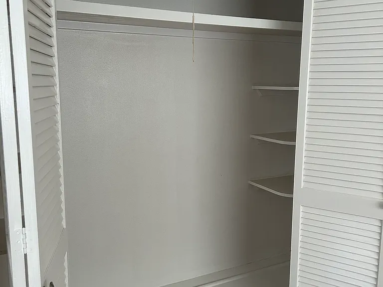 223 Stephanie Ave — Photo 28