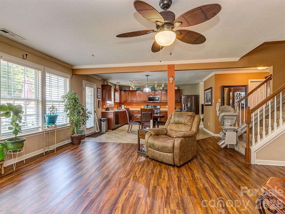 1st image of 7829 Ponderosa Pine Ln
