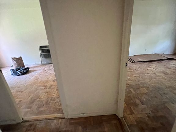 4th image of 189-04 64th Ave #8