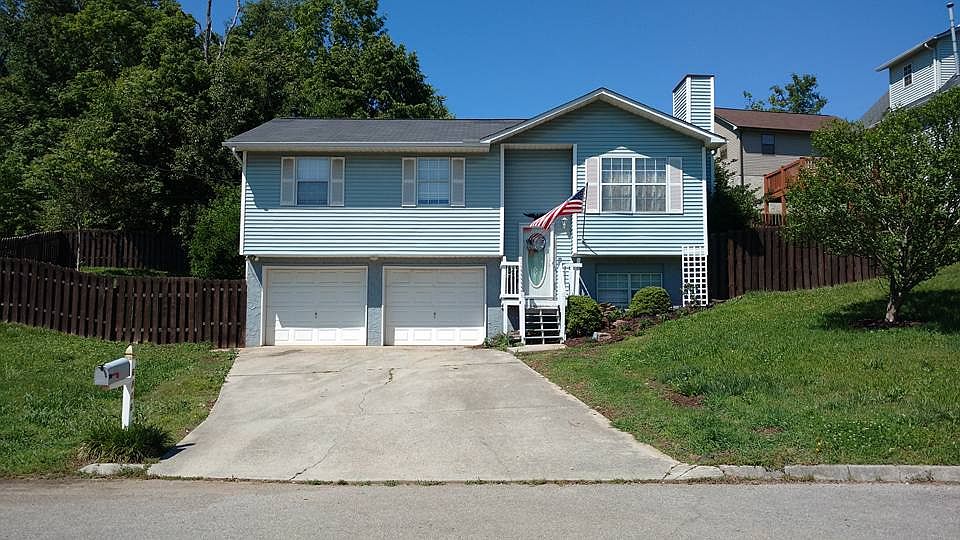 1st image of 6806 Silent Brook Ln