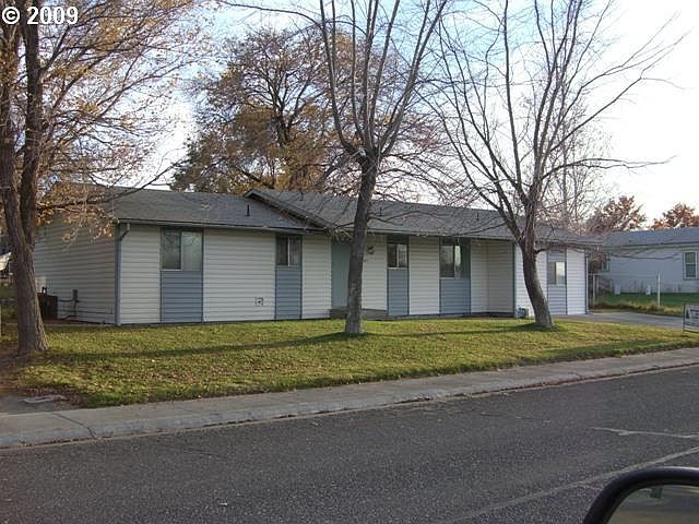 2nd image of 407 SW Kinkade Rd