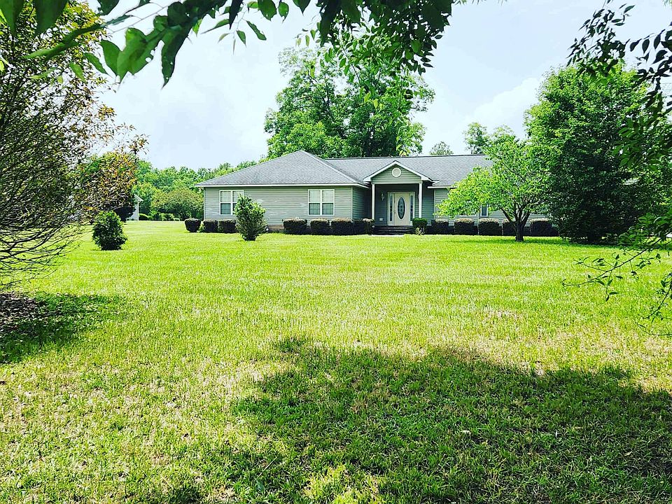 1st image of 209 Oakwood Dr