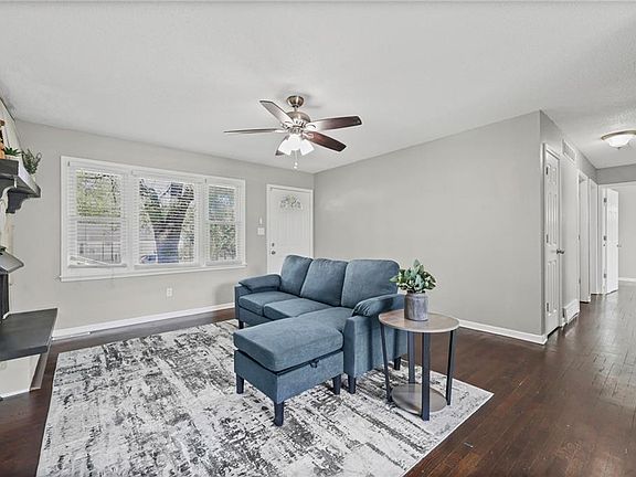 4th image of 303 W Marcia Ave
