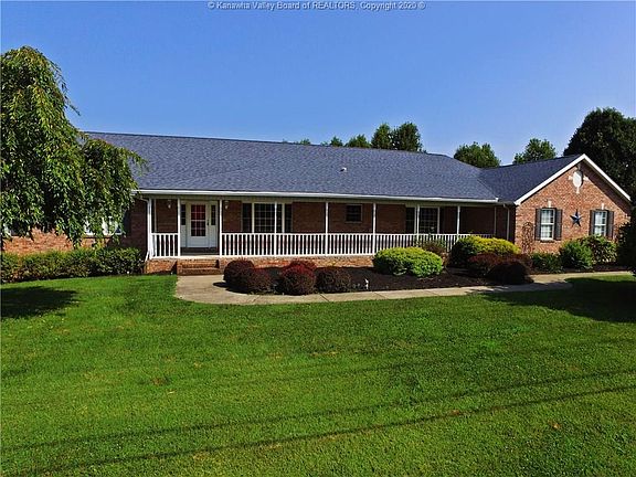 3rd image of 106 Wedgewood Dr