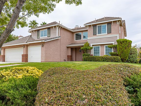 2nd image of 40947 Vista Valle
