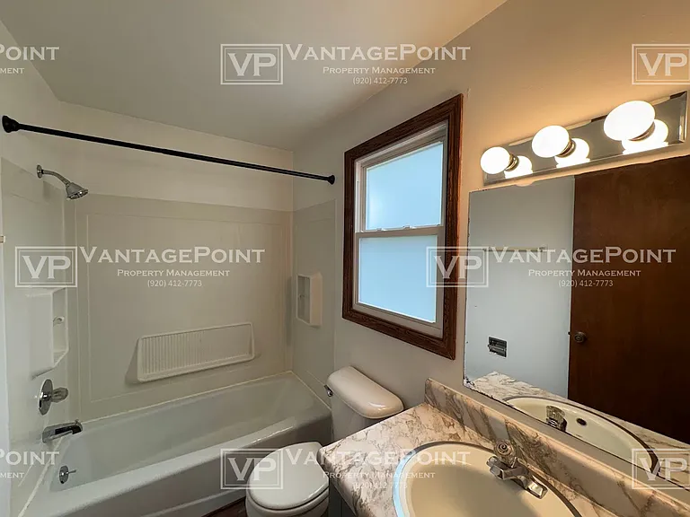 1713 Edgehill Dr — Photo 16